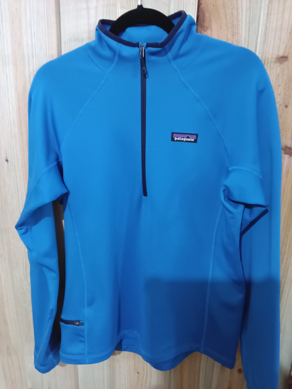 Patagonia Blue Quarter-Zip Pullover NWOT GREAT CONDITION
